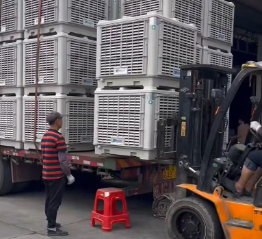 120臺(tái)冷風(fēng)機(jī)裝車(chē)發(fā)貨